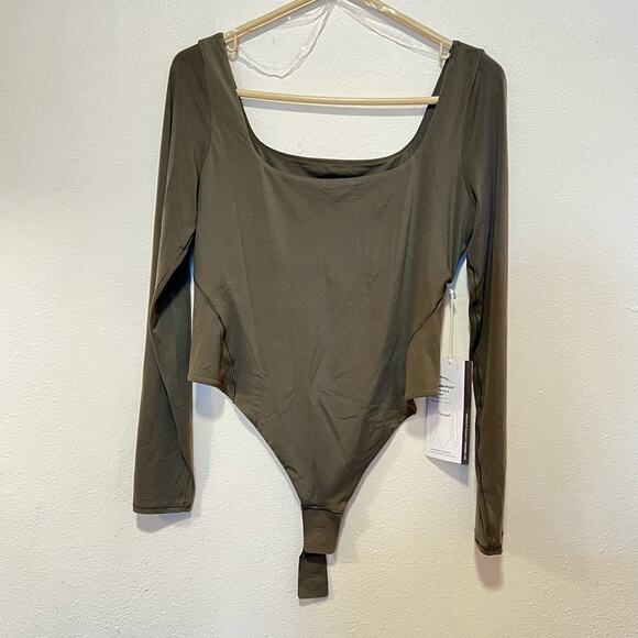 Lululemon Wundermost Ultra-Soft Nulu Square-Neck Long-Sleeve Bodysuit size Large - Picture 1 of 6